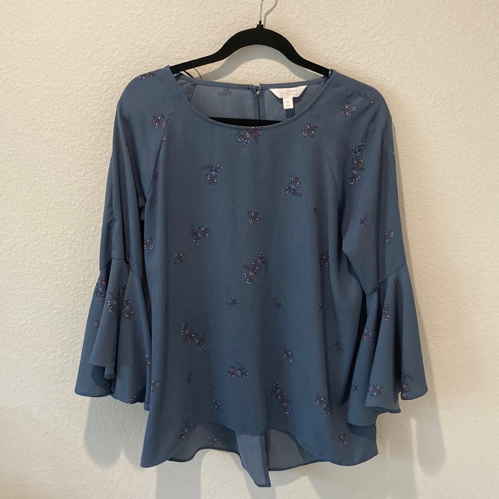 LC Lauren Conrad Bell Sleeve Floral Blouse